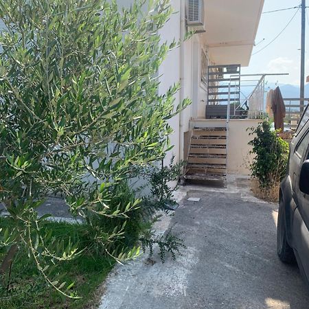 Ferienwohnung Chris House Kalamata Exterior foto